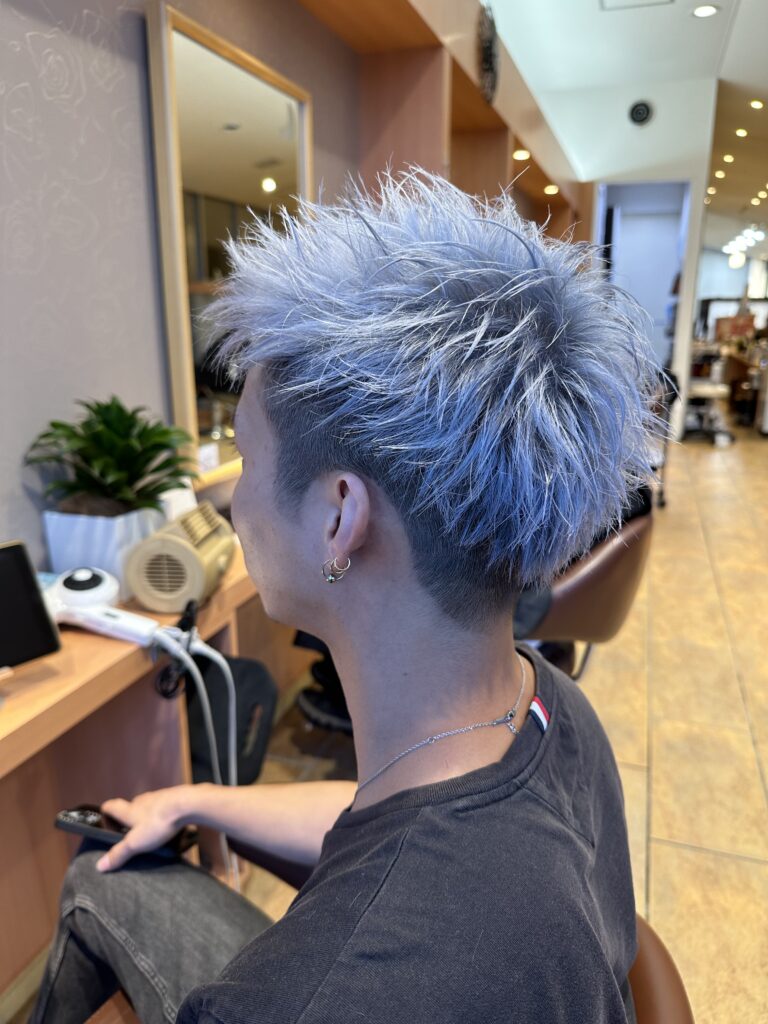 グレー アッシュ メンズ