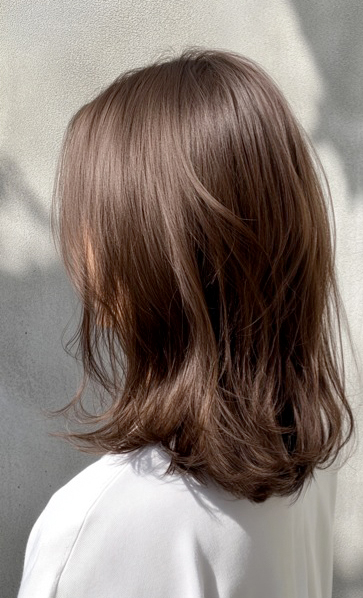 2025年のトレンドヘアカラーは「暖色」！魅力や種類、レングス別に 