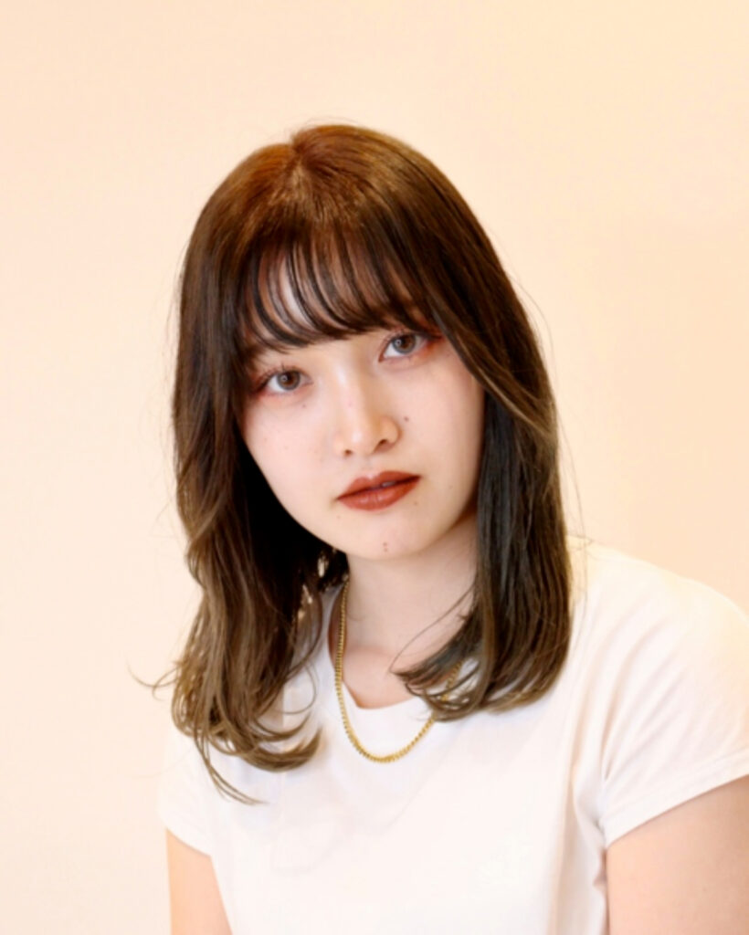 レイヤーカット ミディアム